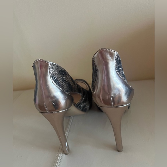 Guess Animal Print Sequins Open Toe High Heels - Picture 7 of 8